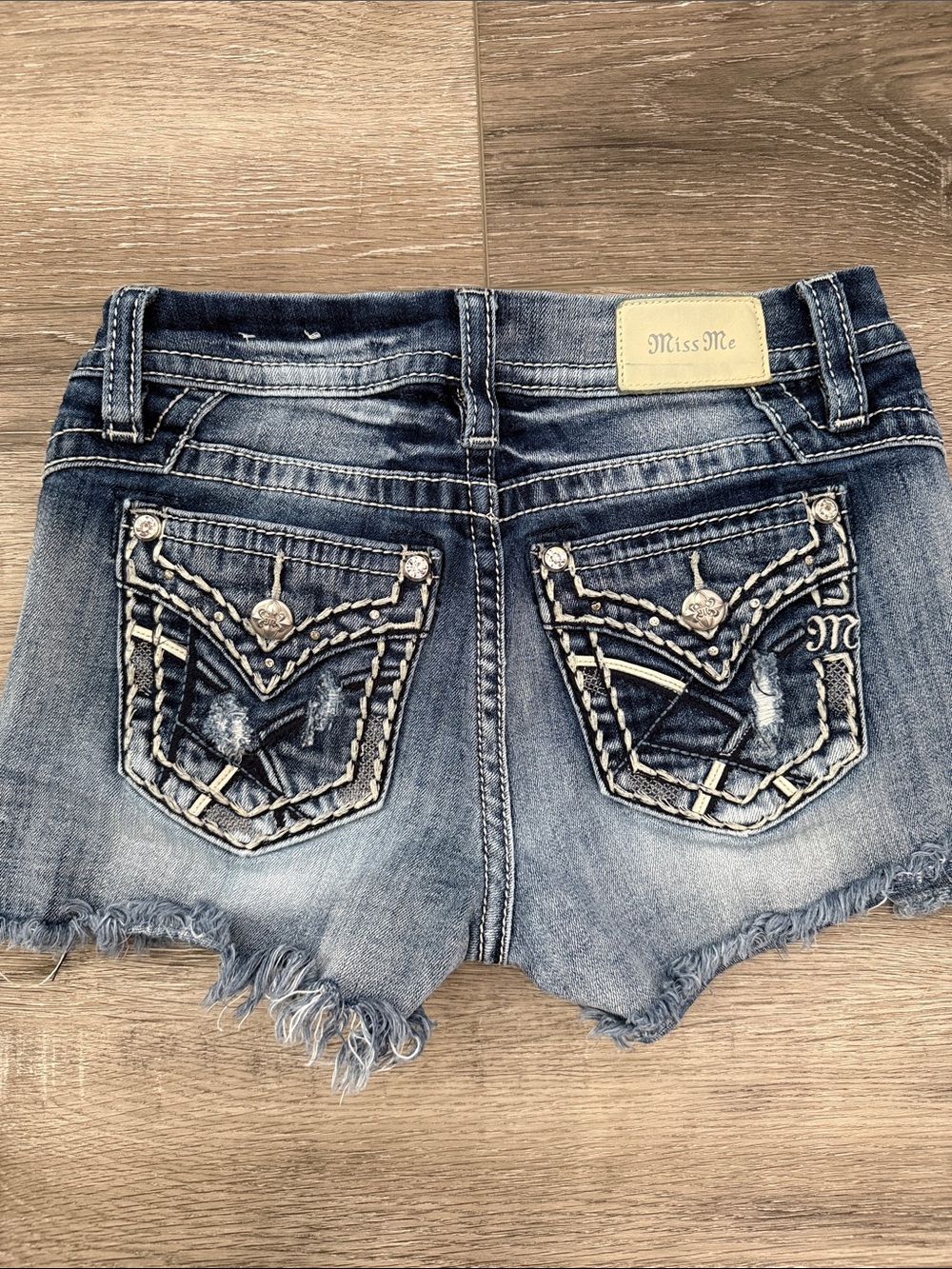 Miss Me Mid Rise Distressed Denim Cutoff Shorts Size27